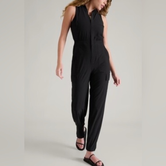 NWOT ATHLETA Brooklyn Utility Jumpsuit -Size 4 - Picture 1 of 7